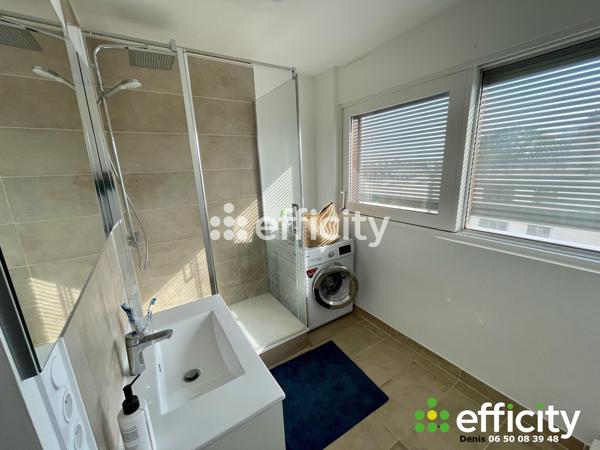 Appartement
         2 pièces
        - 53 m² 273 000 € *