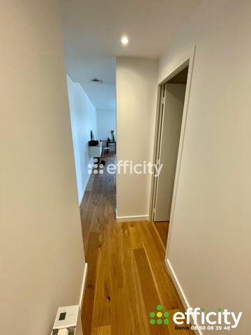 Appartement
         2 pièces
        - 53 m² 273 000 € *