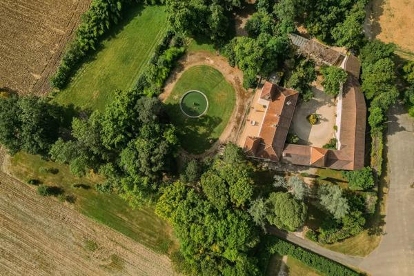 Château de Prestige dans le Nord du Gers