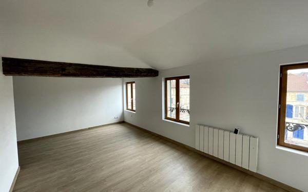 Appartement à louer    3 pièces •  Bar-le-Duc