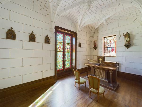 Superbe château du XIXe siècle dans un parc magnifique