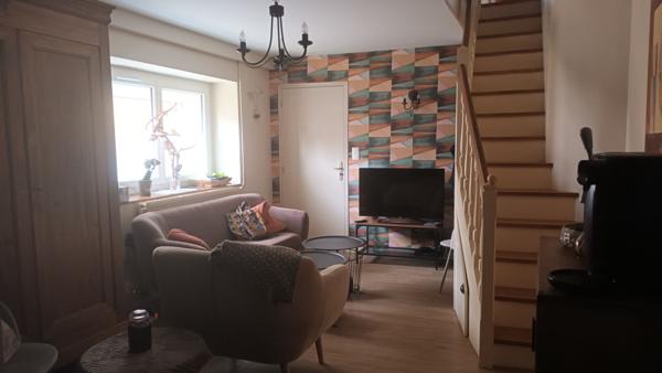 MAISON RENOVEE DANS VILLAGE A 10 MINUTES DE LA FLECHE ET DE CERANS FOULLETOURTE