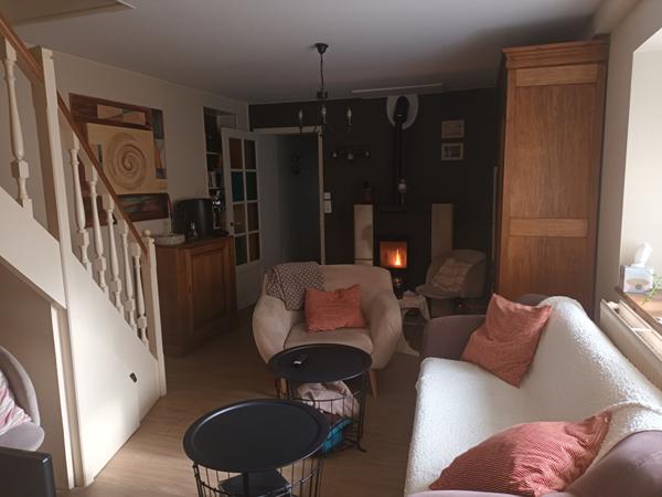 MAISON RENOVEE DANS VILLAGE A 10 MINUTES DE LA FLECHE ET DE CERANS FOULLETOURTE