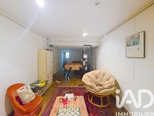 Maison à vendre 6 pièces 141 m² Suresnes