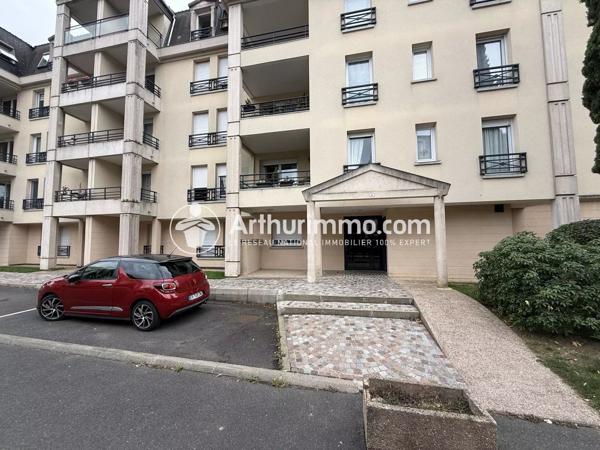 Vente                                                      Appartement
                        
                     2 pièces                      47 m2                     à Étiolles