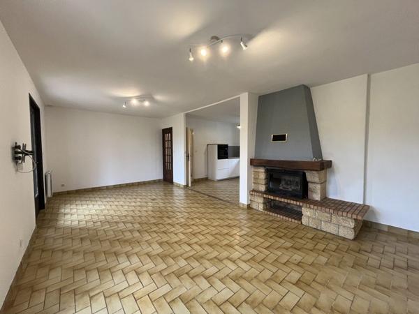 Maison à louer 800 € CC Auriac-du-Périgord 3 p 88 m² DPE C