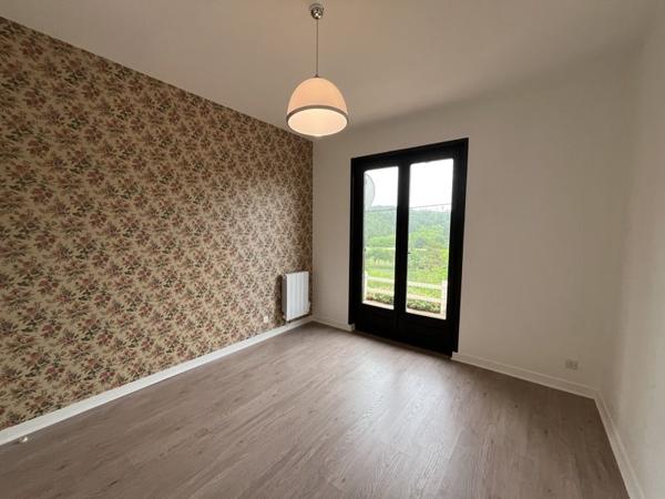 Maison à louer 800 € CC Auriac-du-Périgord 3 p 88 m² DPE C