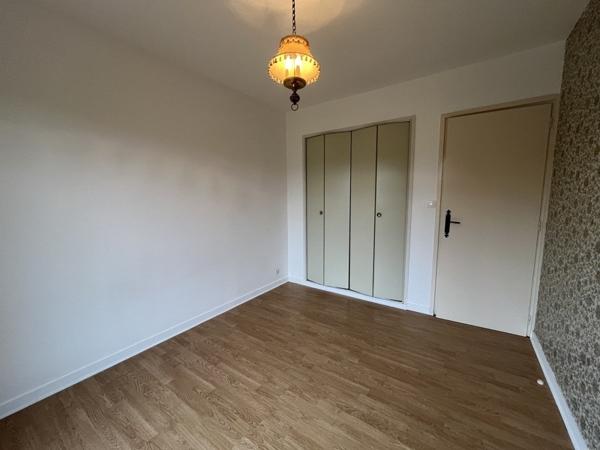 Maison à louer 800 € CC Auriac-du-Périgord 3 p 88 m² DPE C