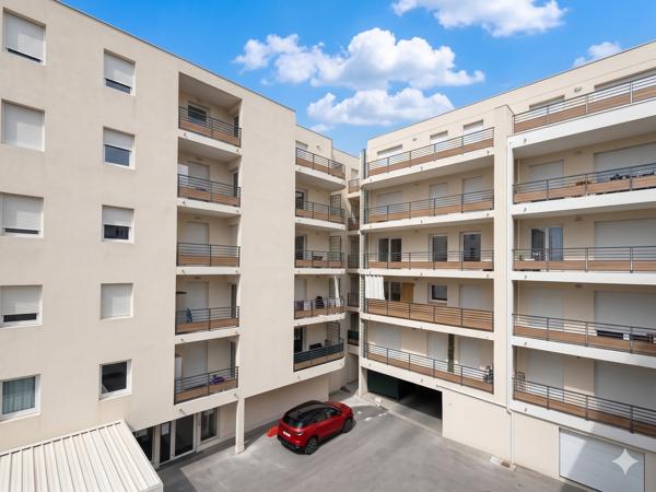 Vue Etang Thau-10 min pied de la gare-dernier étage