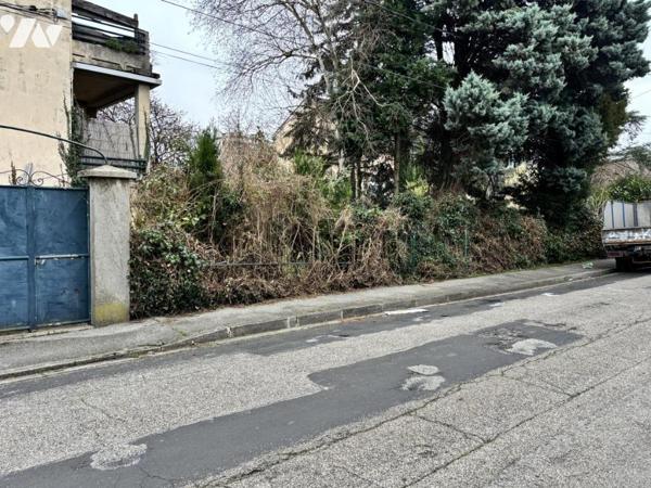 GRENOBLE terrain à batir de 663 m²