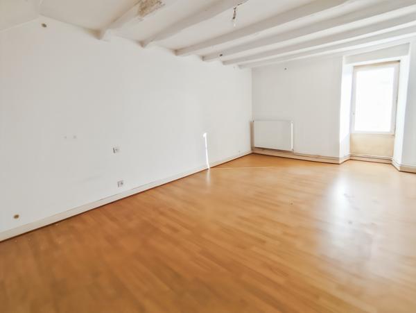 Maison 3 pièces - 81 m²
