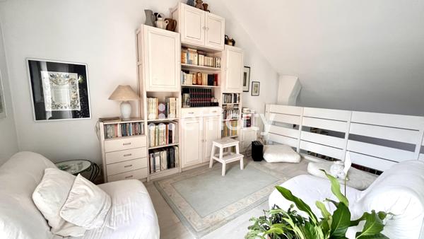 Maison
         6 pièces
        - 108 m² Exclusivité 300 000 € *