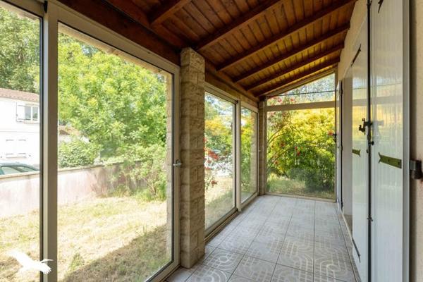 Maison à louer 800 € CC Jonzac 3 p 92 m² DPE D