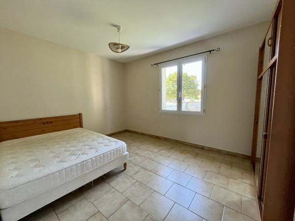 Maison à louer 800 € CC Jonzac 3 p 92 m² DPE D