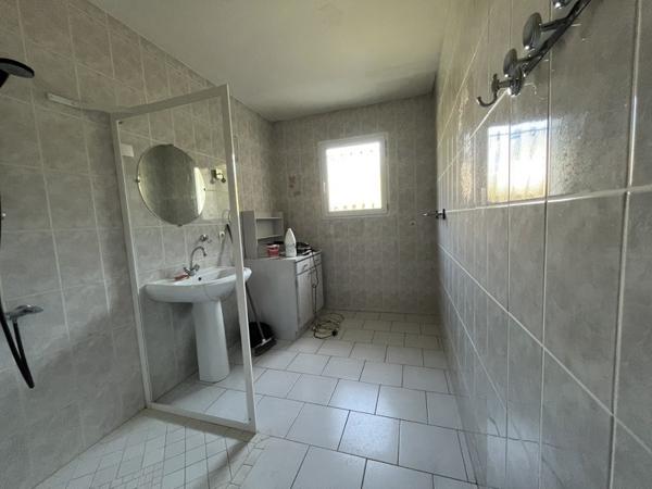 Maison à louer 800 € CC Jonzac 3 p 92 m² DPE D