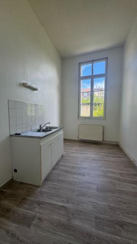 A louer - Grand appartement T4 de 91m² à Elbeuf - Disponible immédiatement