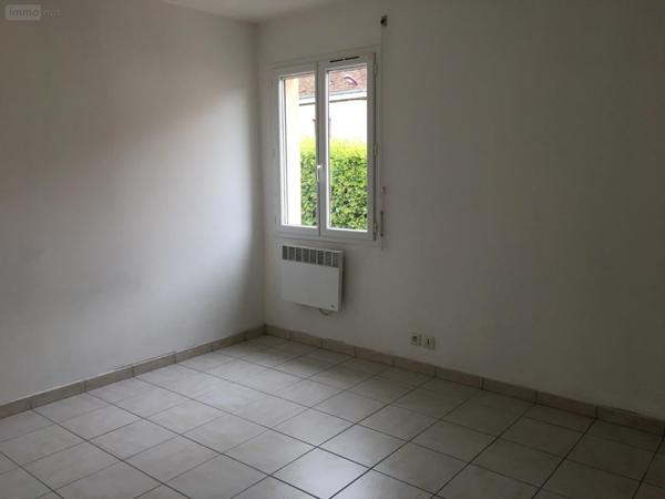 Appartement à louer à Cormatin en Saône-et-Loire (71460), ref : l800218849   
Centre-ville