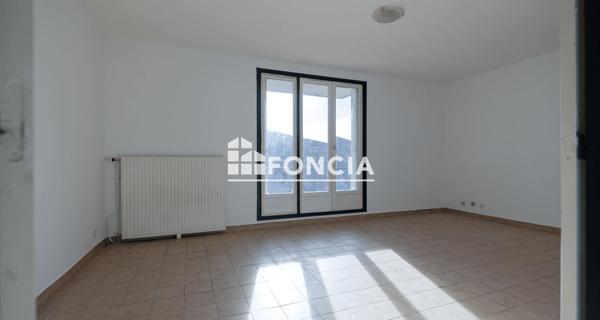 À vendre Appartement 2 pièces 49.25 m² - ÉVry-courcouronnes 91000