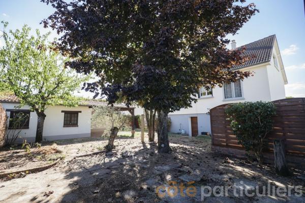Vente
                Maison115,9 m² - 5 Pièces -
                    SAINT CYR EN VAL (45590)