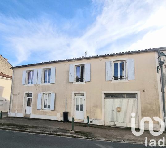 Maison à vendre 10 pièces 223 m² Sainte-Hermine