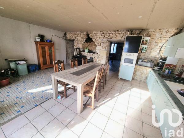 Maison à vendre 10 pièces 223 m² Sainte-Hermine