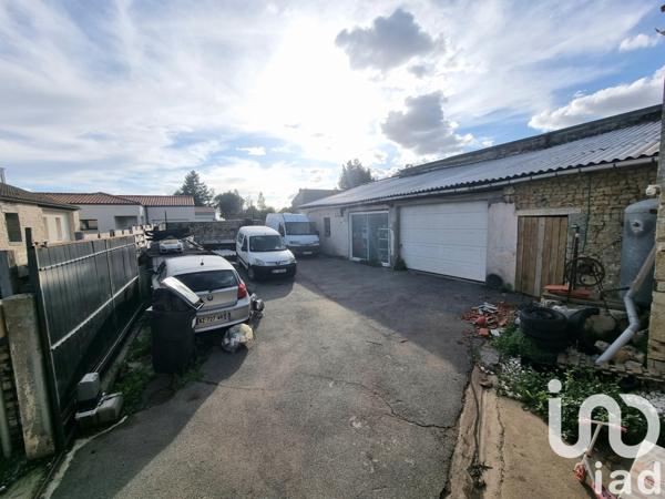 Maison à vendre 10 pièces 223 m² Sainte-Hermine