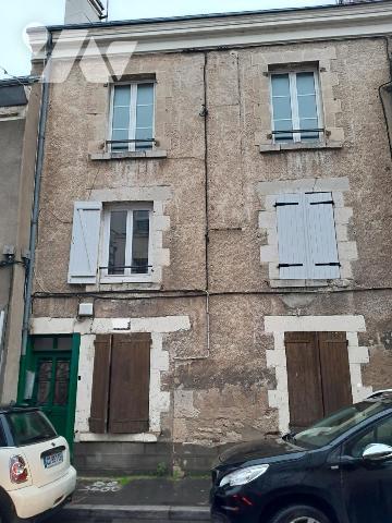 ORLEANS -  PROXIMITE FUTURE UNIVERSITE - APPARTEMENT T3 (33,27 m²)  Grenier - Cave, Débarras  
