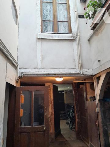 ORLEANS -  PROXIMITE FUTURE UNIVERSITE - APPARTEMENT T3 (33,27 m²)  Grenier - Cave, Débarras  