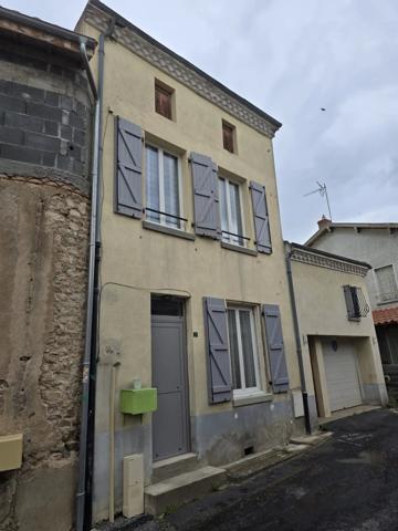 Vente                                                      Maison
                        
                     4 pièces                      131 m2                     à Jumeaux