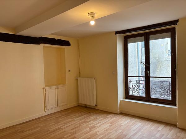 Maison de 133 m² à Sillé-le-Guillaume - 4 chambres, jardin et garage