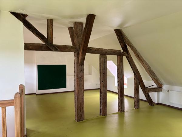 Maison de 133 m² à Sillé-le-Guillaume - 4 chambres, jardin et garage