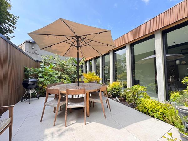 A VENDRE : Maison à LAMBERSART • • 1 299 000 € FAI • Réf. 1558