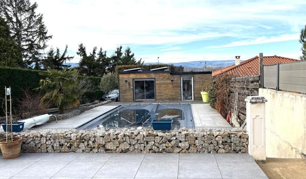 SURY le COMTAL 42450 Maison plain-pied 160m² habitables 4 chambres sur 950m² de terrain