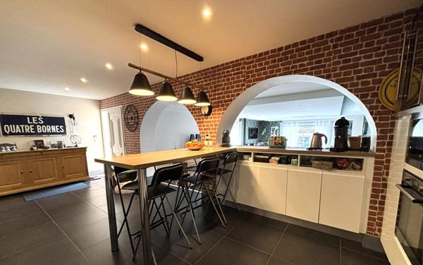 SURY le COMTAL 42450 Maison plain-pied 160m² habitables 4 chambres sur 950m² de terrain