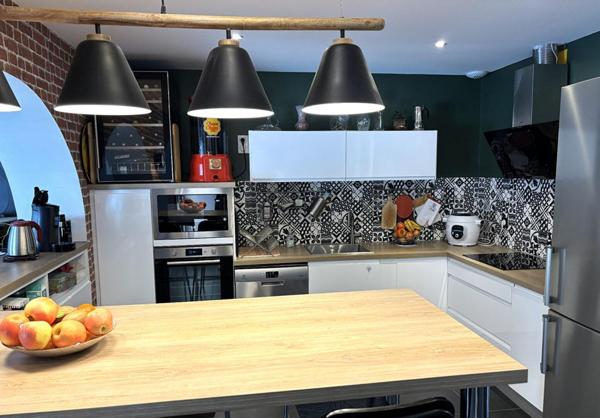 SURY le COMTAL 42450 Maison plain-pied 160m² habitables 4 chambres sur 950m² de terrain