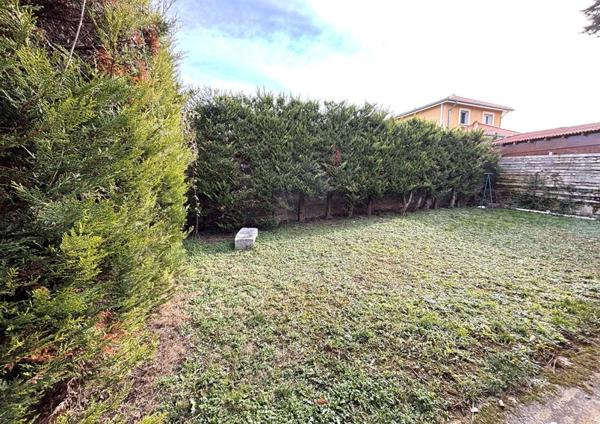 SURY le COMTAL 42450 Maison plain-pied 160m² habitables 4 chambres sur 950m² de terrain