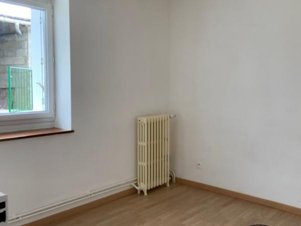 Location Maison 4 pièces Sainte-Maure-de-Touraine (37800)