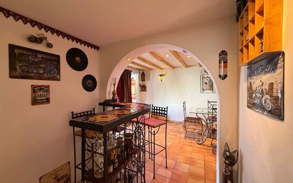 Maison à vendre    7 pièces •  Saint-Palais-sur-Mer