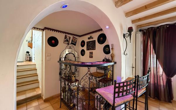 Maison à vendre    7 pièces •  Saint-Palais-sur-Mer