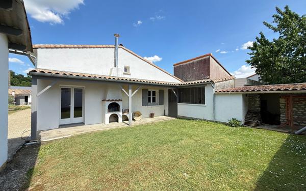 Maison à vendre    7 pièces •  Saint-Palais-sur-Mer