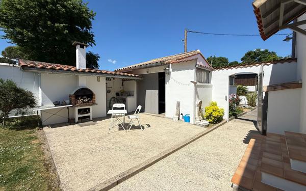 Maison à vendre    7 pièces •  Saint-Palais-sur-Mer