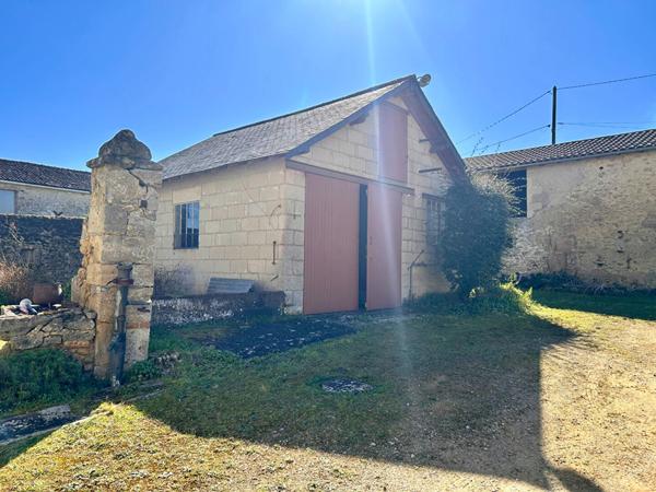 Propriété composée de 2 maisons d'habitation et multiples dépendances