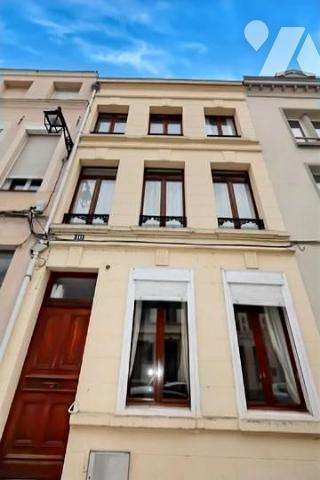 MAISON SEMI MITOYENNE PROCHE CENTRE VILLE