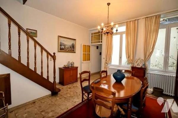 MAISON SEMI MITOYENNE PROCHE CENTRE VILLE