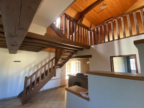 Nogent-le-Roi (28210) Maison 6 Pièces en centre ville avec garage et jardin