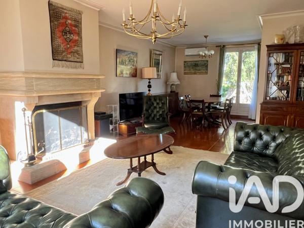 Maison à vendre 7 pièces 160 m² Le Mesnil-le-Roi