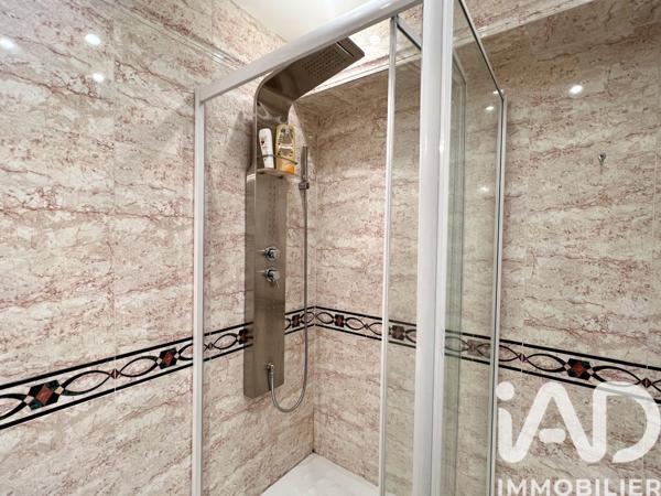 Maison à vendre 7 pièces 160 m² Le Mesnil-le-Roi