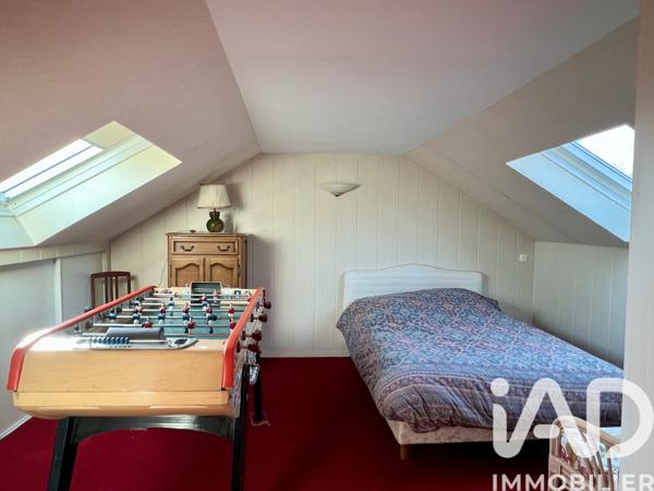 Maison à vendre 7 pièces 160 m² Le Mesnil-le-Roi