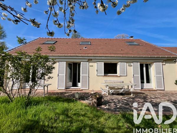 Maison à vendre 7 pièces 160 m² Le Mesnil-le-Roi