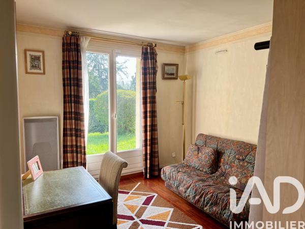 Maison à vendre 7 pièces 160 m² Le Mesnil-le-Roi